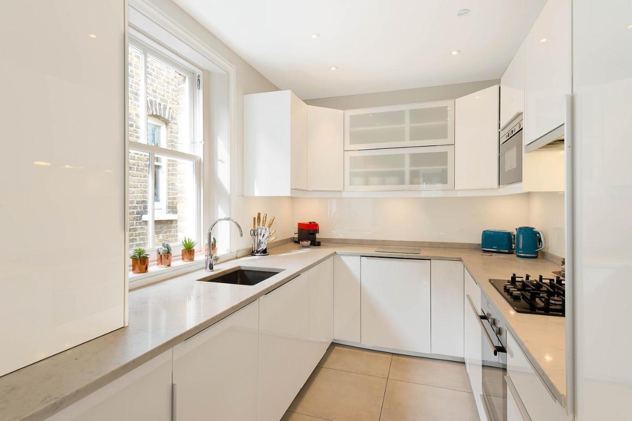 Lovely Central Apartment With Park Views London Kültér fotó